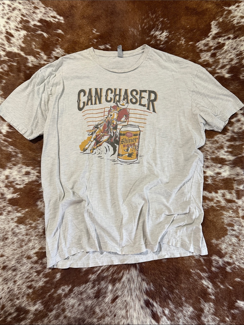 Can Chaser Graphic Tee in Light Gray